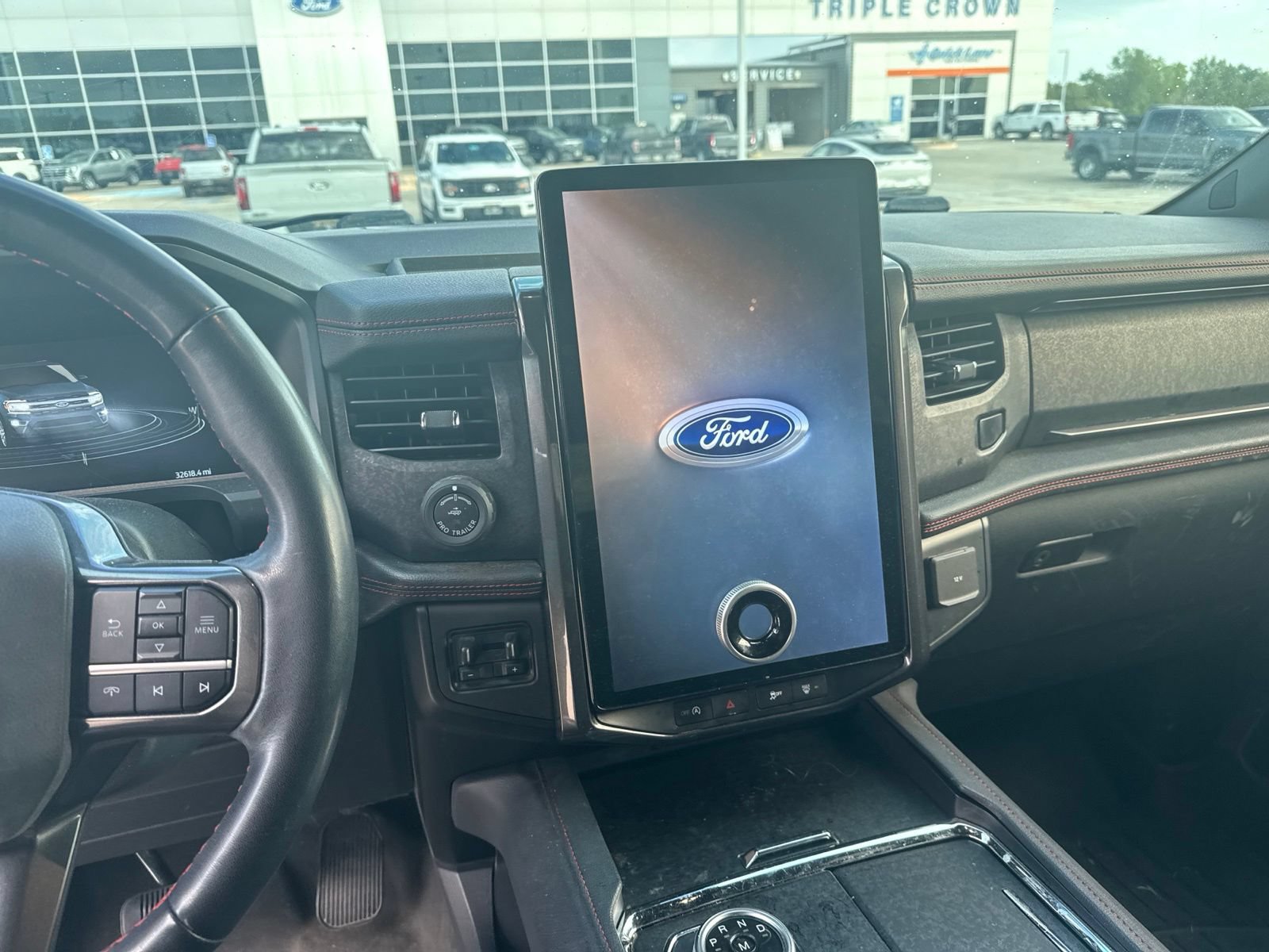 Used 2024 Ford Expedition Limited RWD image 12