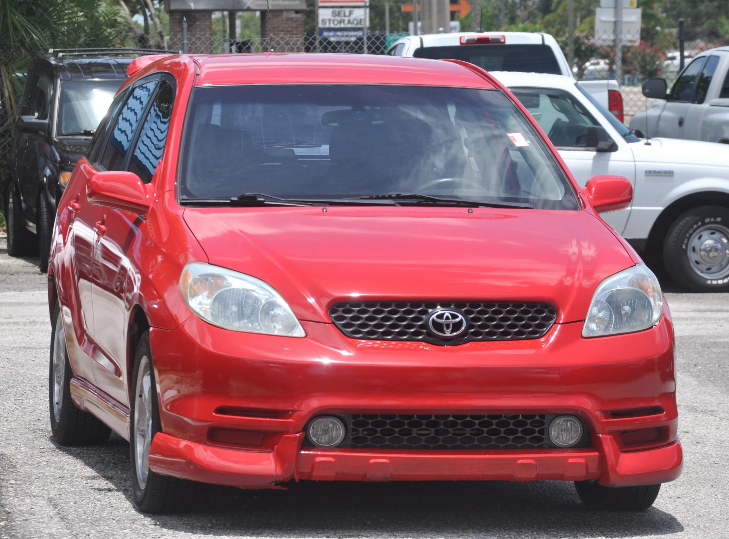 Used 2003 Toyota Matrix XR FWD image 3