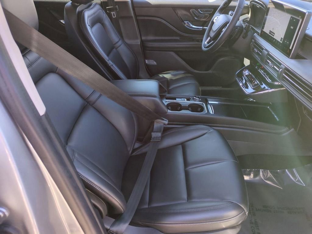 Certified 2023 Lincoln Corsair FWD image 31