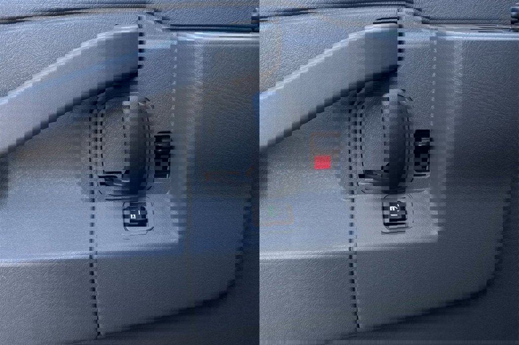 New 2025 Chevrolet Express 2500 w/ Driver Convenience Package image 11