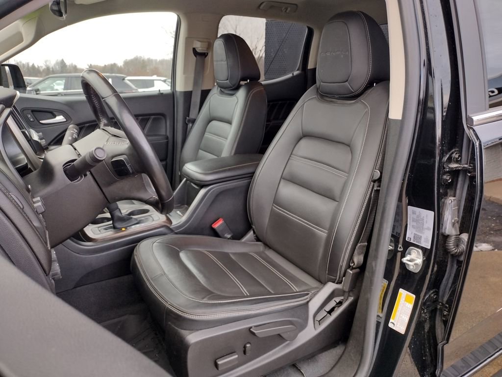 Used 2021 GMC Canyon Denali video 2