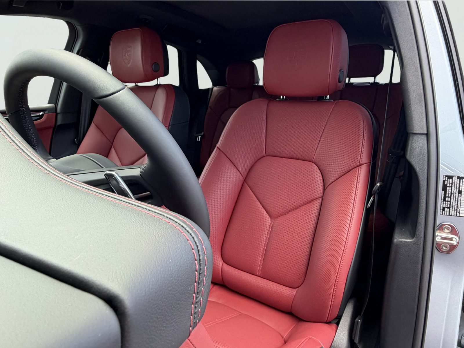 New 2026 Porsche Macan AWD/4WD image 5