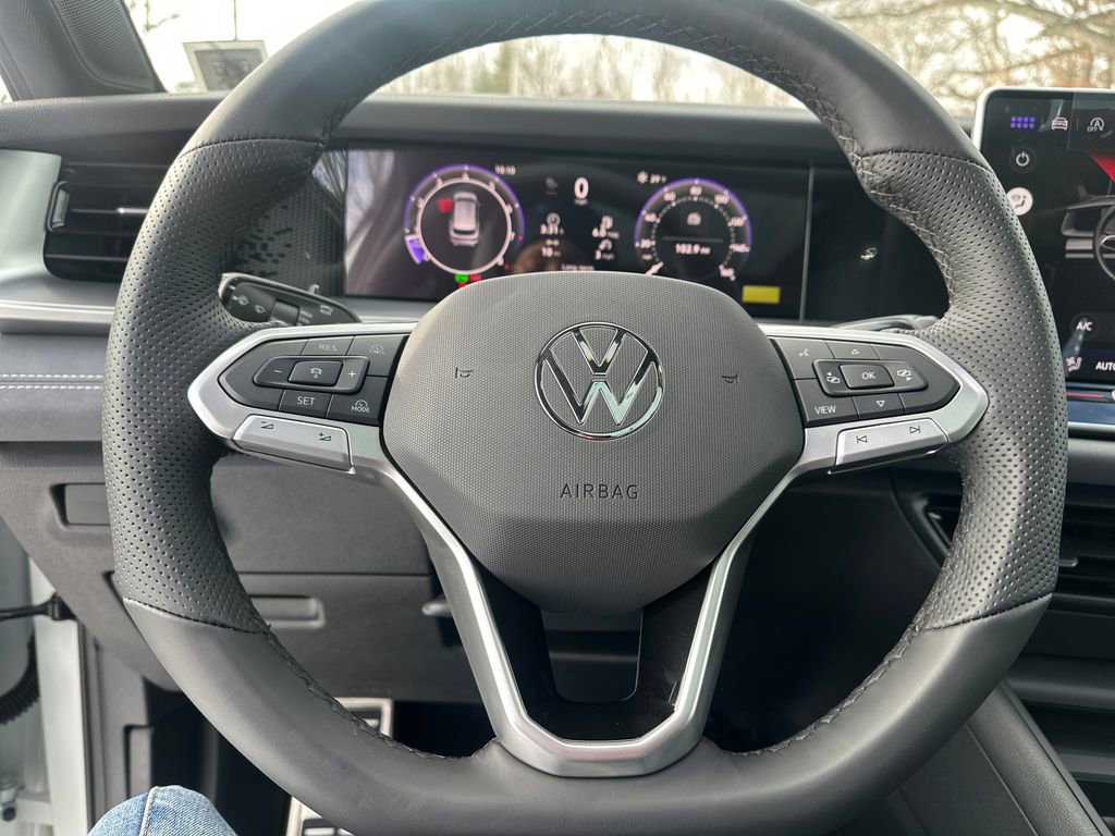 New 2026 Volkswagen Tiguan SE R-Line image 7