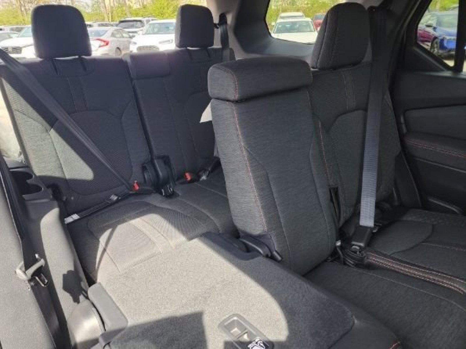Used 2025 Honda Pilot Sport image 6