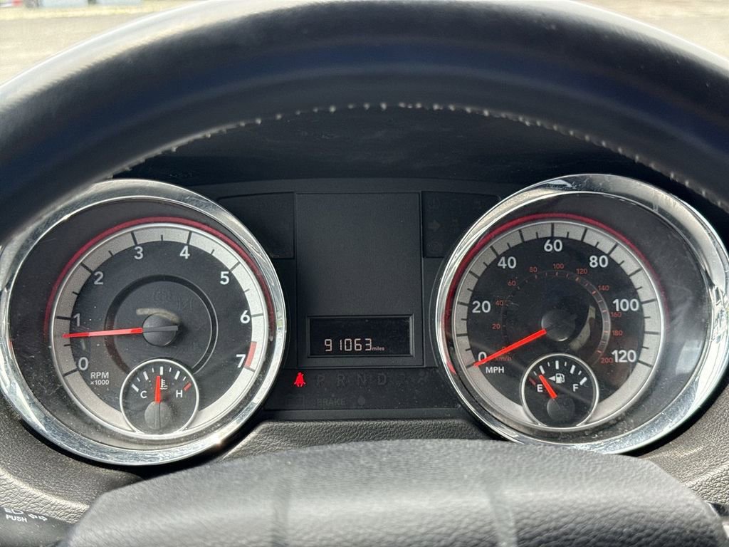 Used 2019 Dodge Grand Caravan SE FWD image 26
