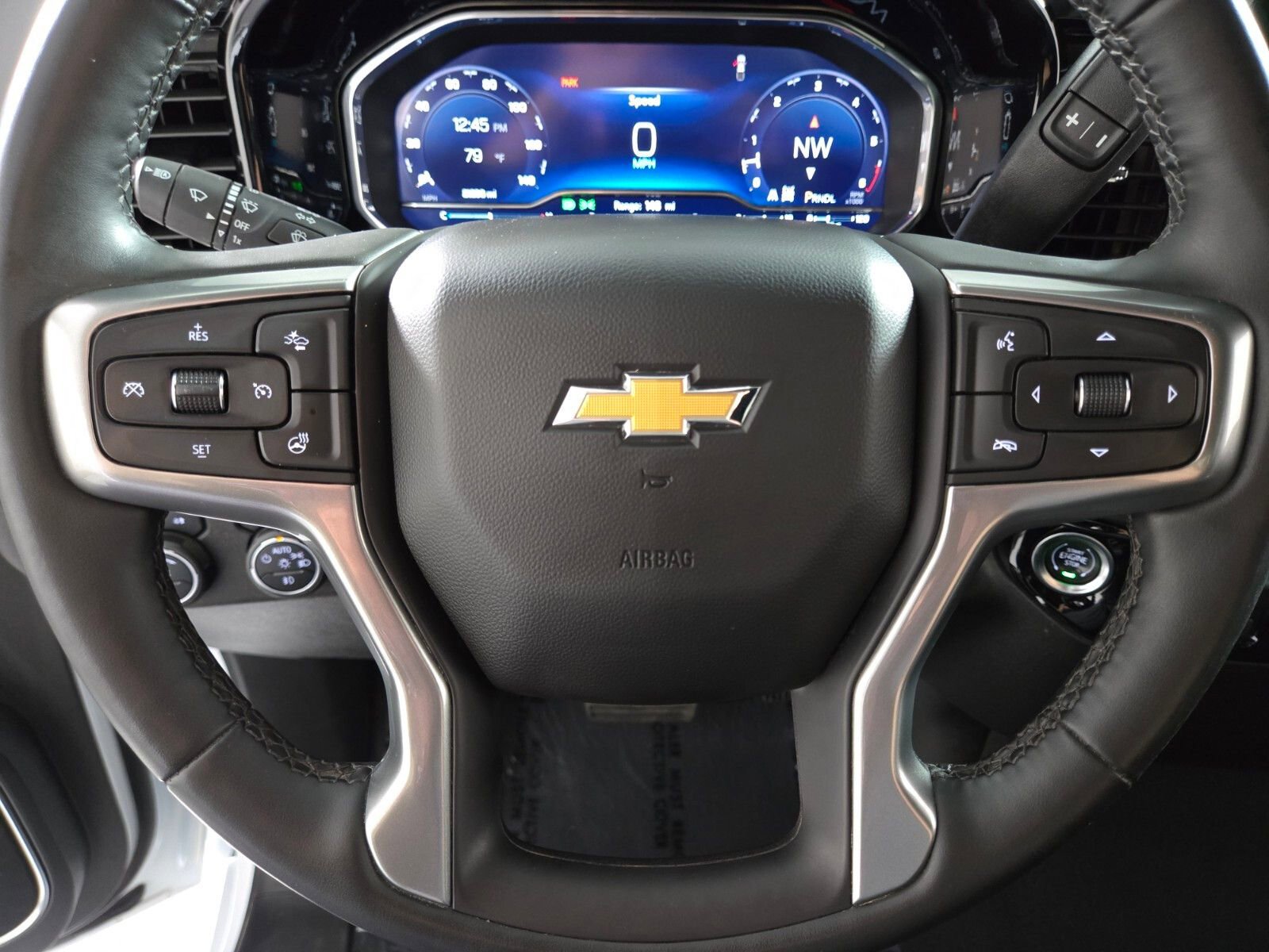 Used 2025 Chevrolet Silverado 2500 LT w/ Convenience Package image 21