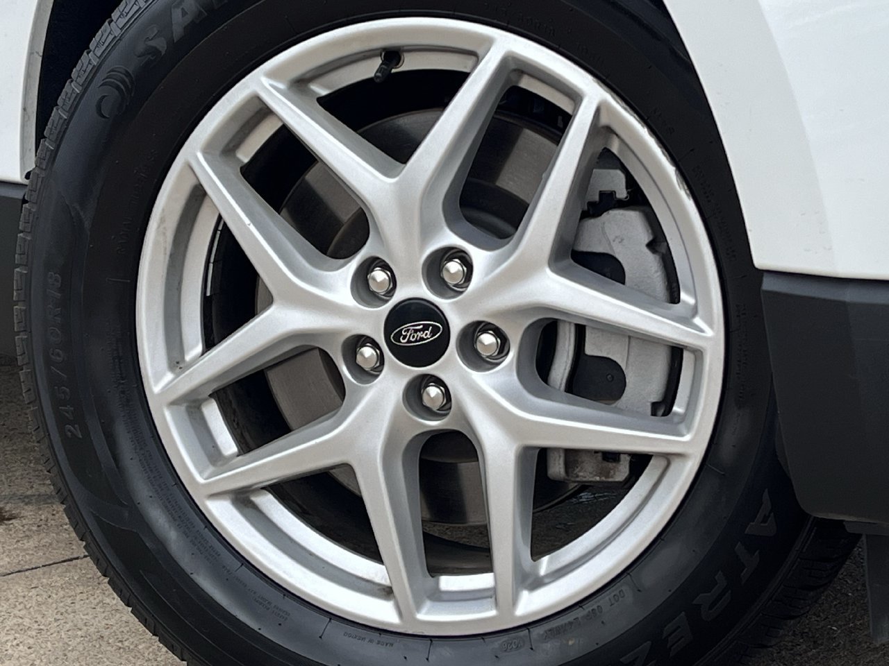 Used 2024 Ford Edge SEL AWD/4WD image 27