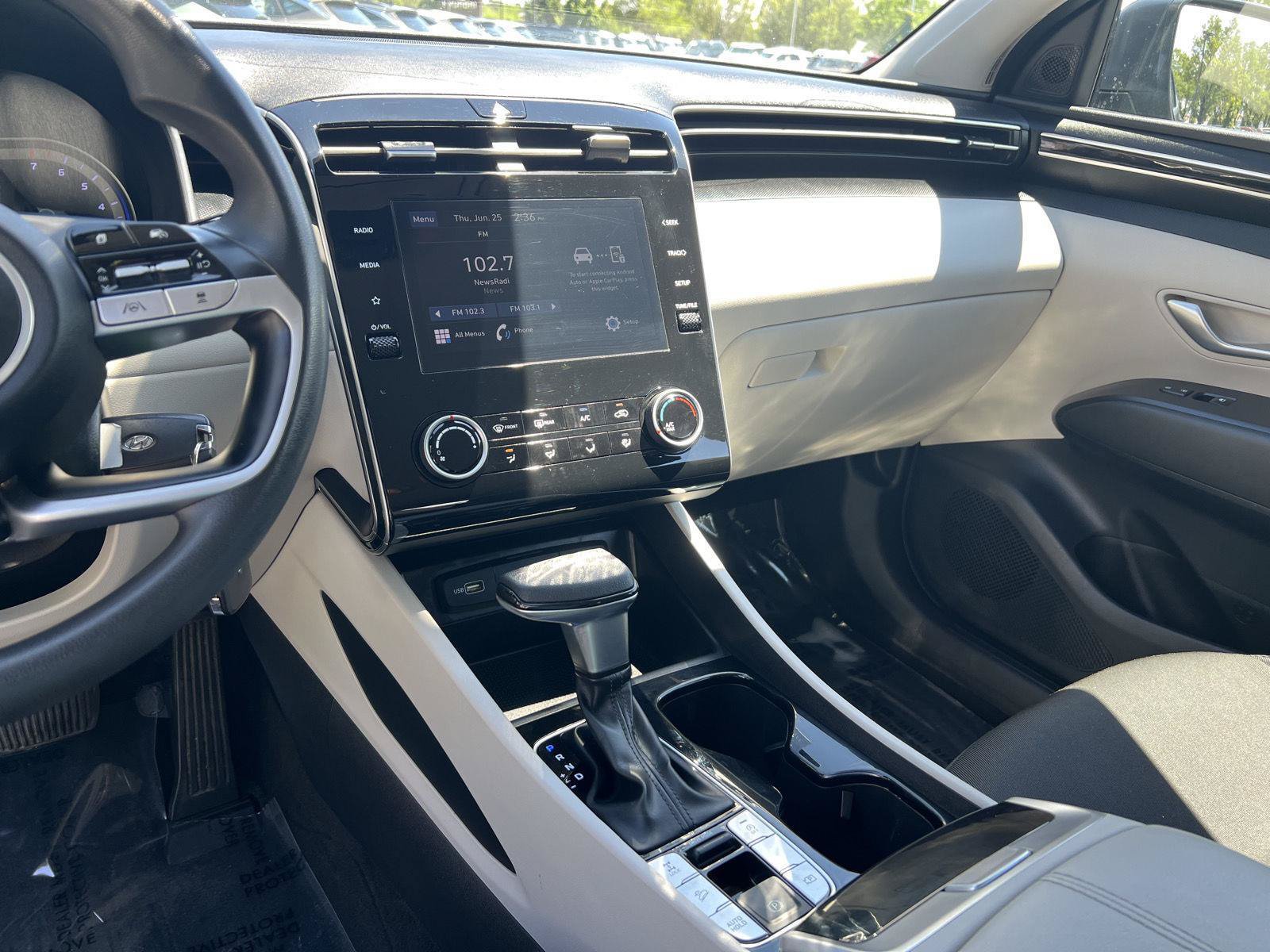 Used 2023 Hyundai Tucson SE AWD/4WD image 35