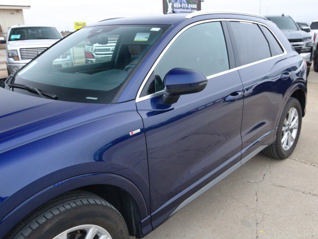 Used 2023 Audi Q3 2.0T Premium image 7