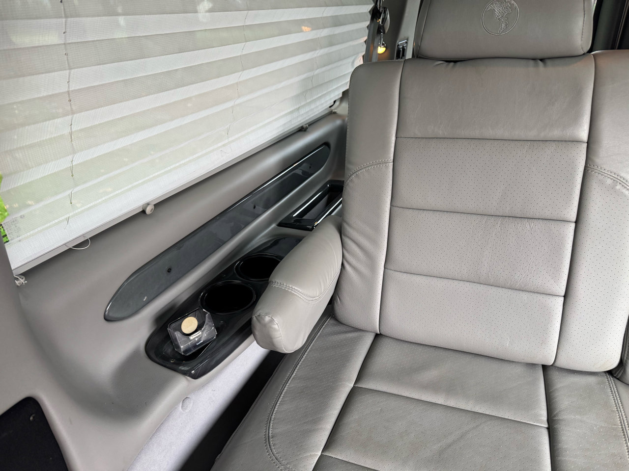 Used 2008 Chevrolet Express 1500 AWD w/ Preferred Equipment Group image 16