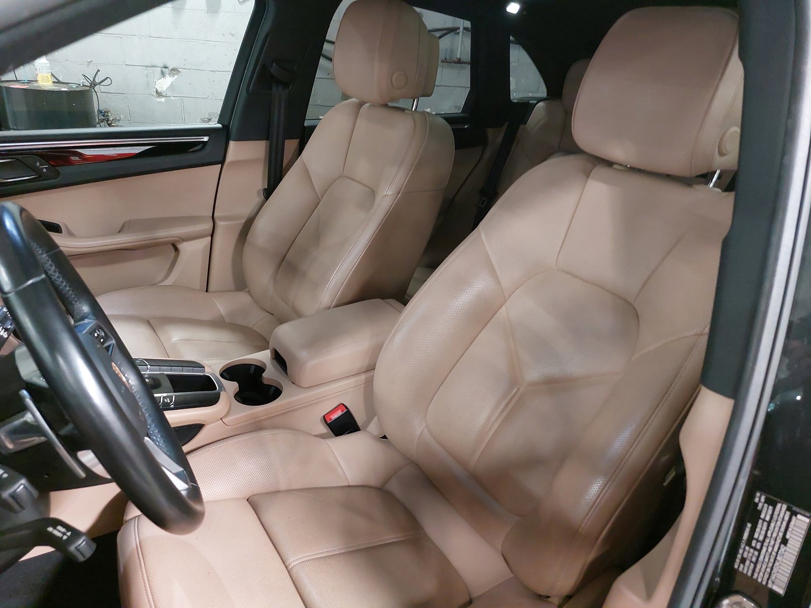 Used 2019 Porsche Macan AWD/4WD image 17