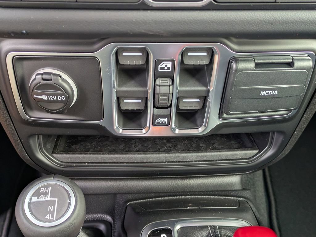 New 2026 Jeep Wrangler Sahara image 25