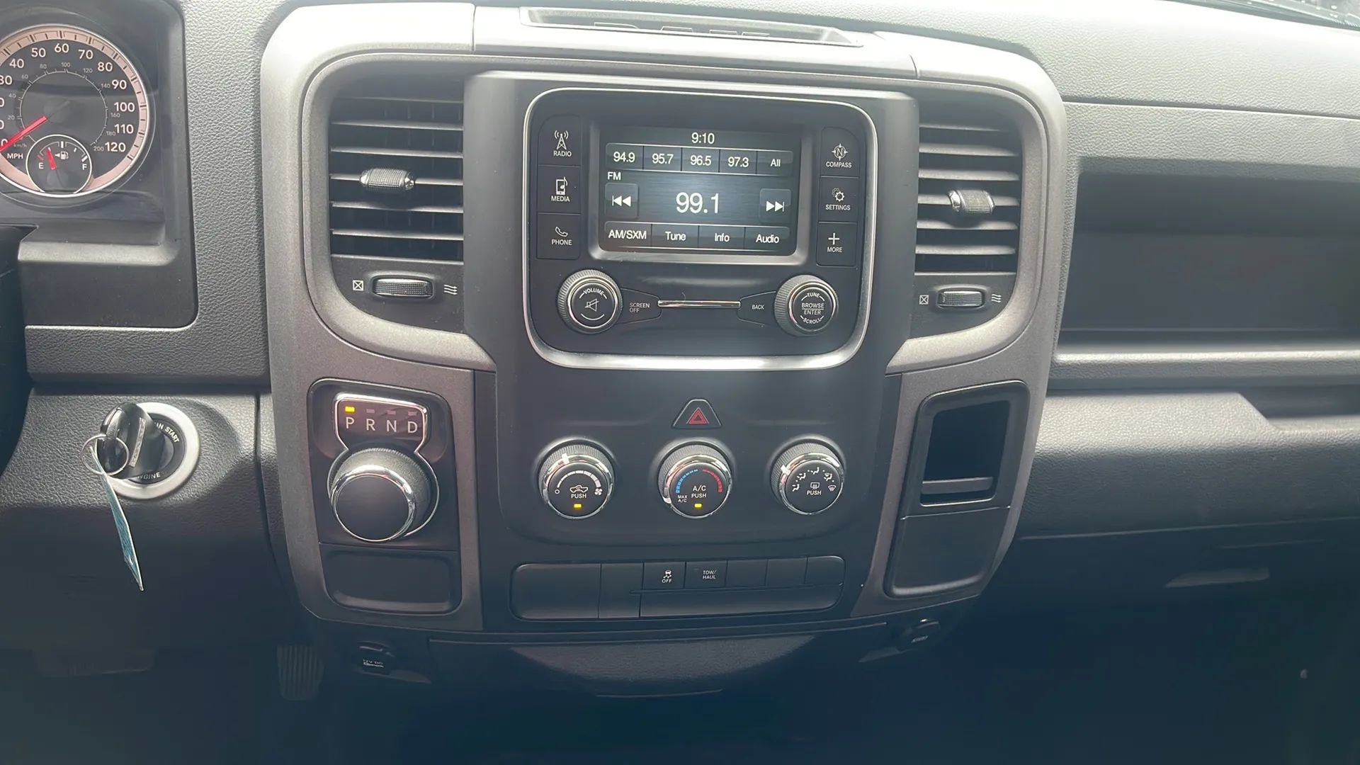 Used 2018 RAM 1500 Express w/ Express Value Package RWD image 12