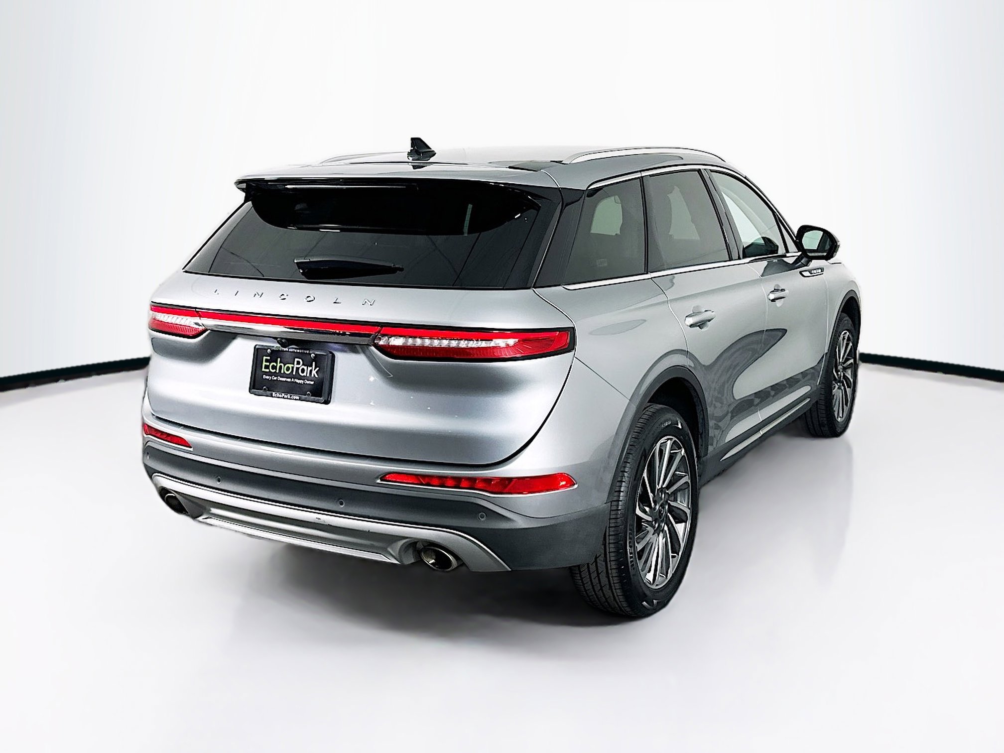 Used 2024 Lincoln Corsair Reserve w/ Equipment Group 201A image 9