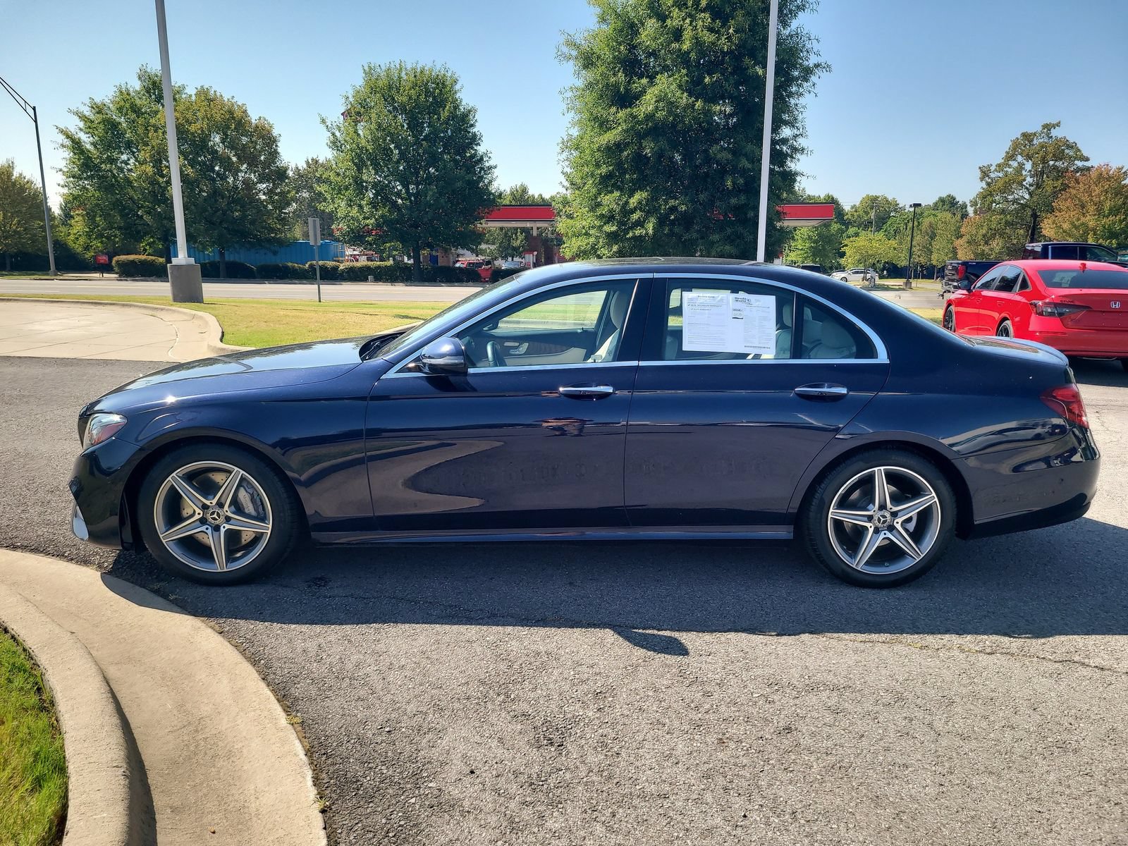 Used 2018 Mercedes-Benz E 300 image 6