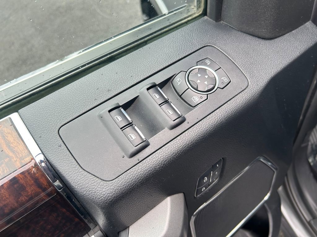 Used 2016 Ford F150 Platinum w/ Equipment Group 701A Luxury image 23