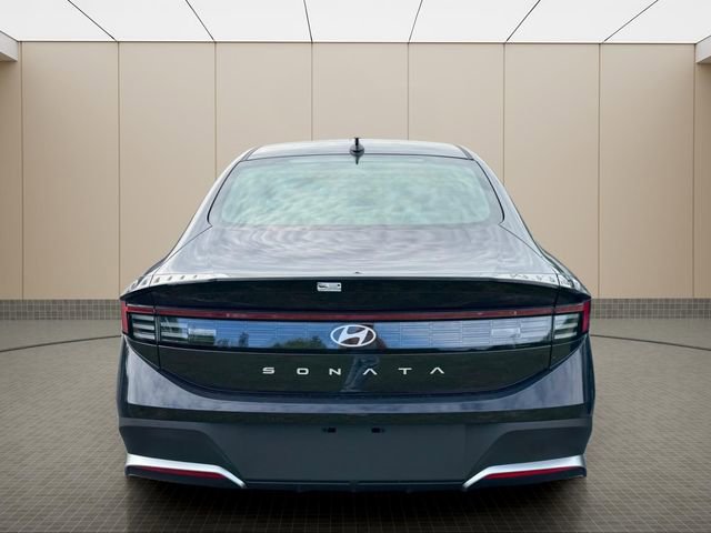 New 2026 Hyundai Sonata SE FWD image 19