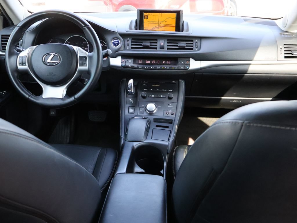 Used 2012 Lexus CT 200h Premium w/ Leather Pkg FWD image 13