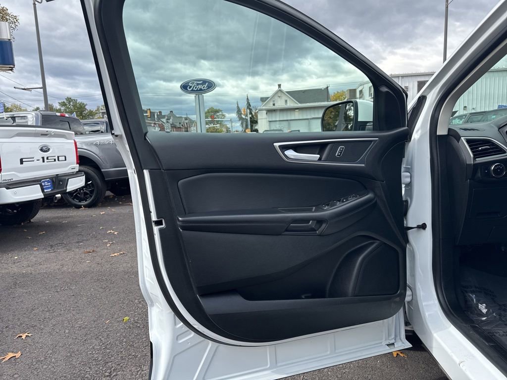 Certified 2024 Ford Edge SEL w/ Convenience Package image 18