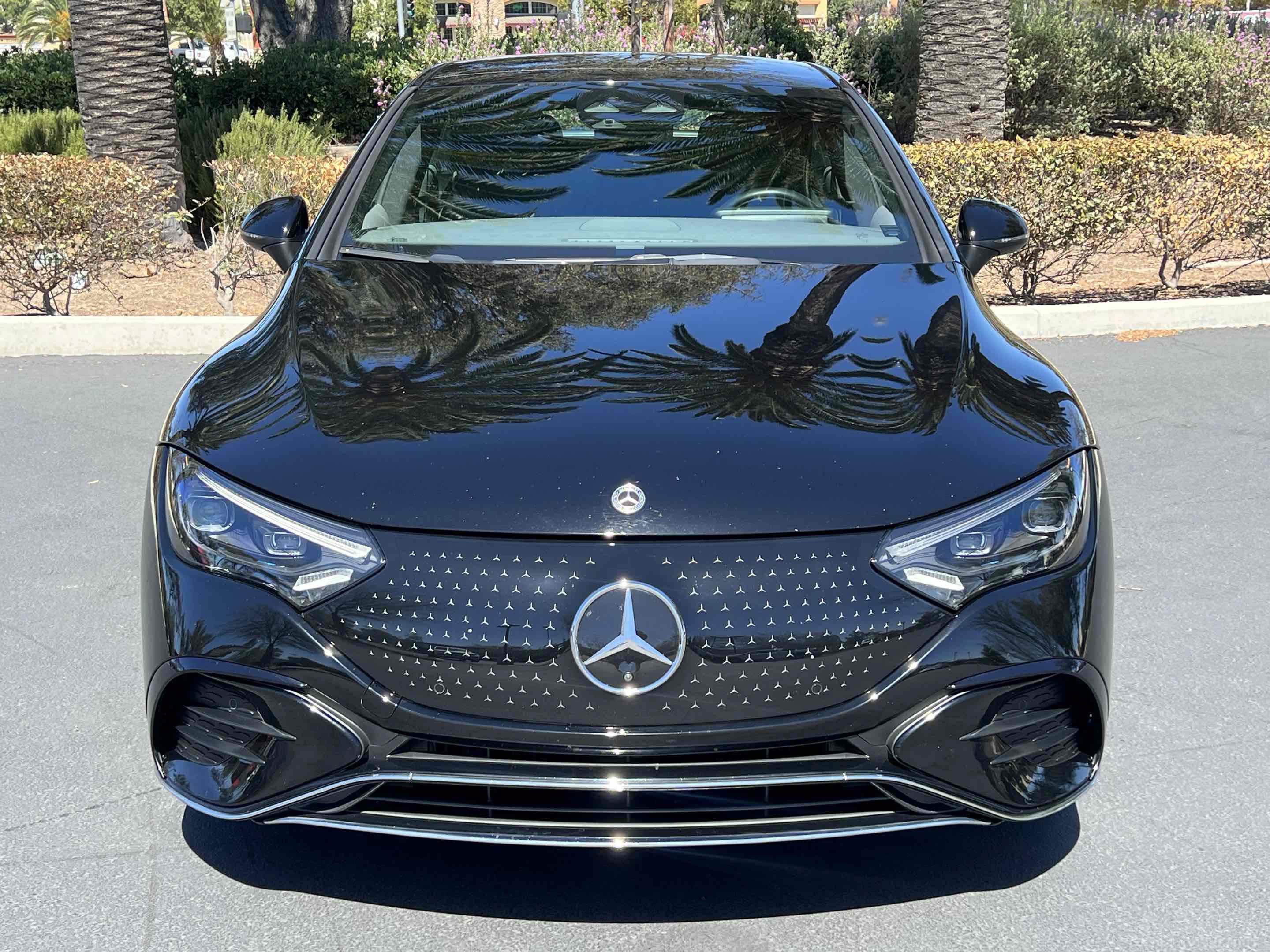 Used 2023 Mercedes-Benz EQE 350+ 4MATIC Sedan w/ Exclusive Trim Package image 18