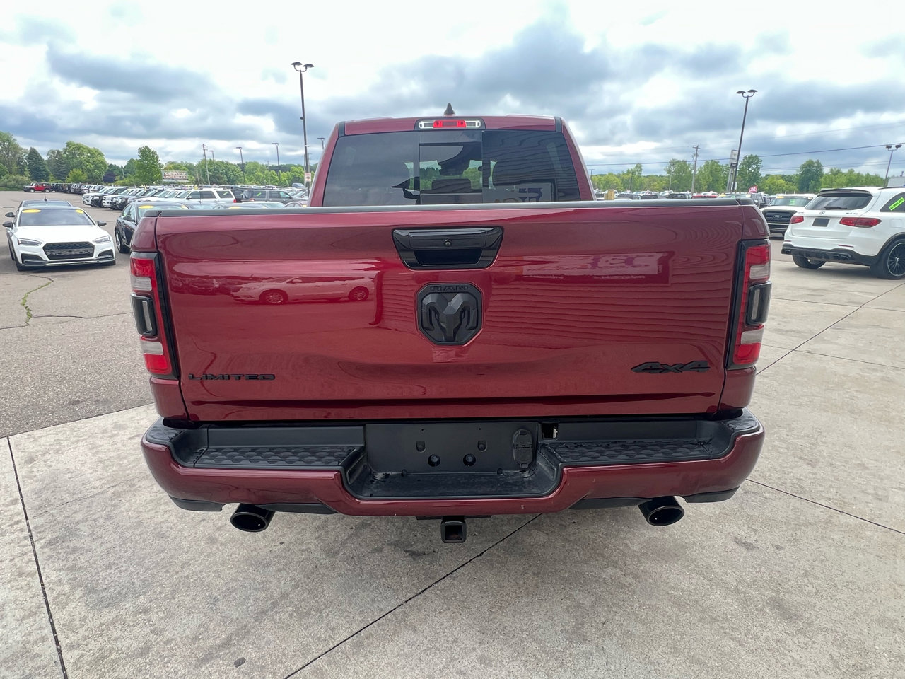 Used 2023 RAM 1500 Limited w/ Night Edition image 6