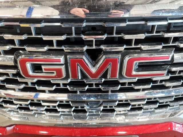 Used 2021 GMC Acadia Denali w/ Denali Technology Package AWD/4WD image 18
