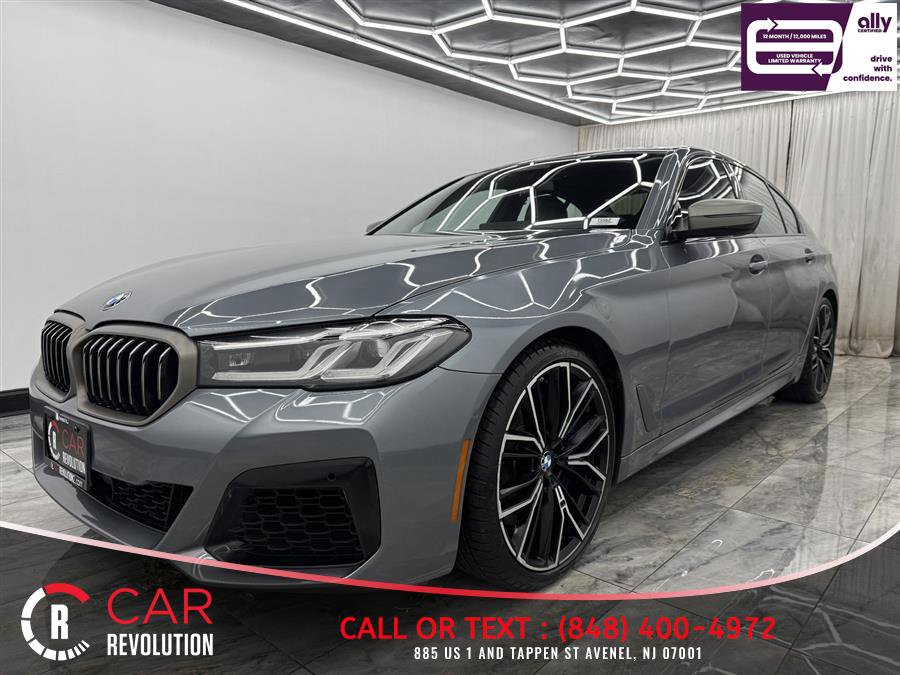 Used 2022 BMW M550i xDrive image 3