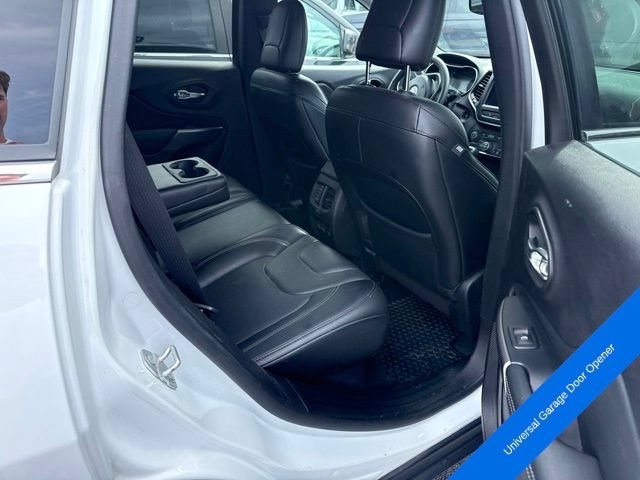 Used 2021 Jeep Cherokee Latitude Lux w/ Comfort/Convenience Group AWD/4WD image 7