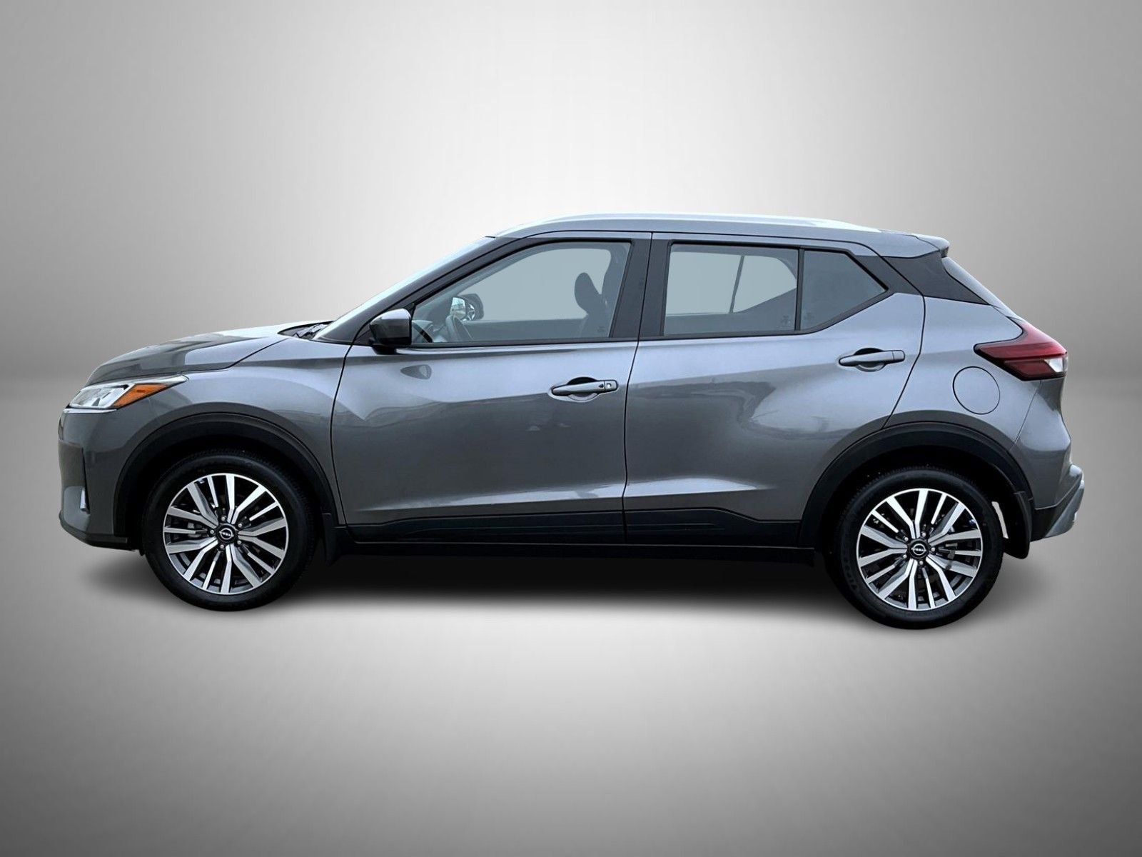 Certified 2024 Nissan Kicks SV image 8