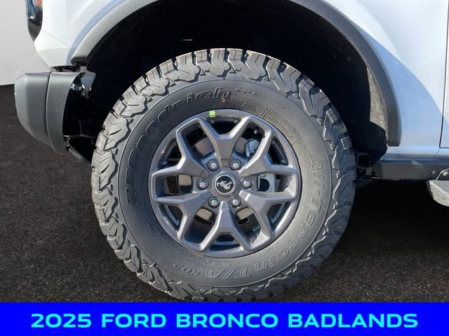 New 2025 Ford Bronco Badlands image 14