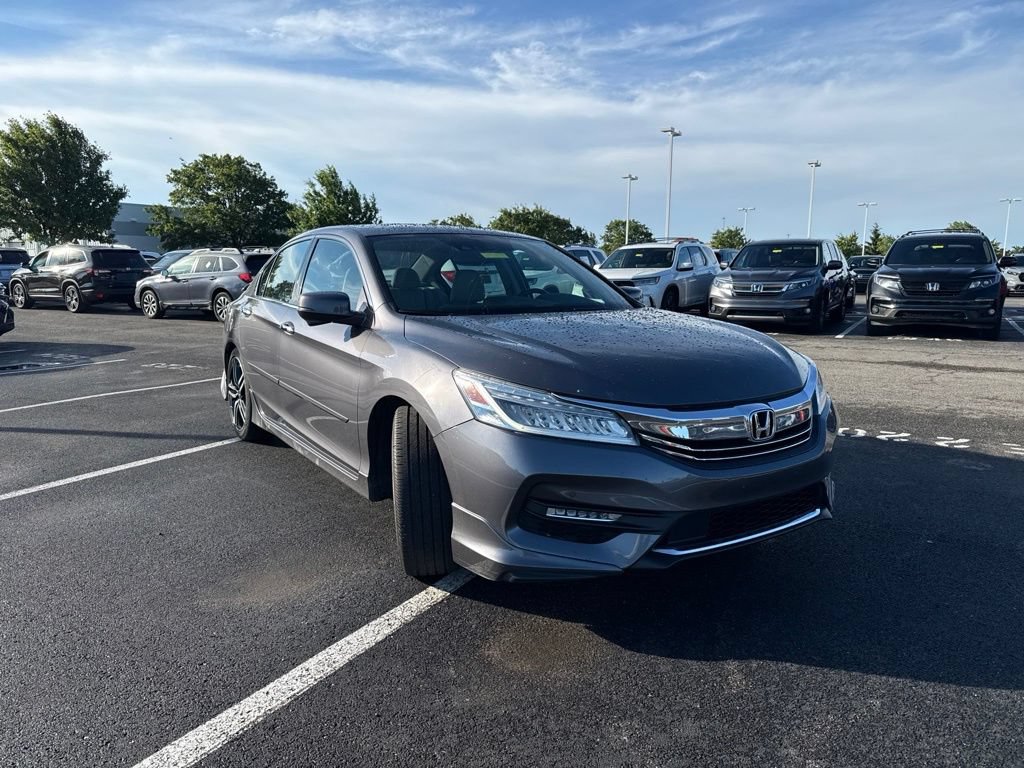 Used 2016 Honda Accord Touring image 13