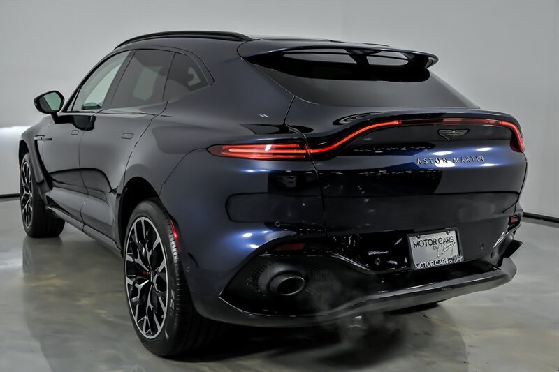 Used 2022 Aston Martin DBX AWD/4WD image 9