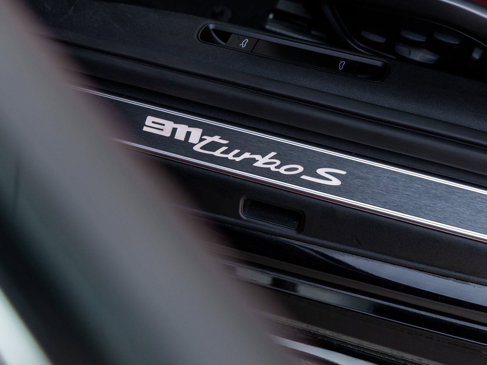 Used 2025 Porsche 911 Turbo S image 23