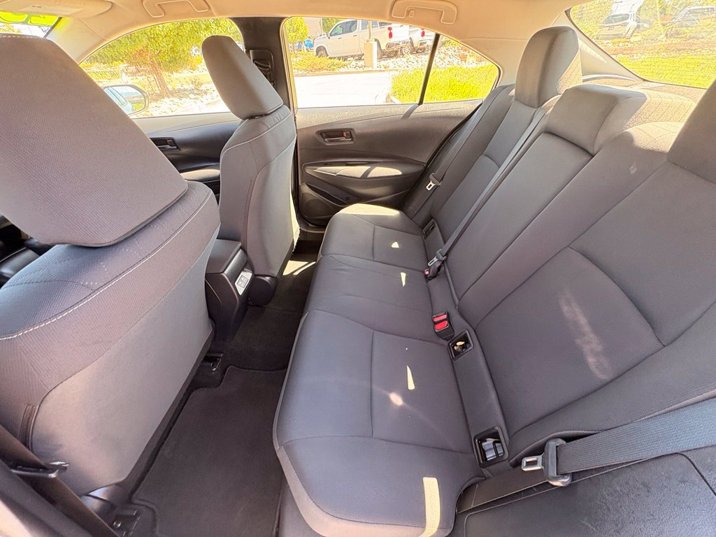 Used 2025 Toyota Corolla LE w/ Carpet Mat Package (TMS) FWD image 30