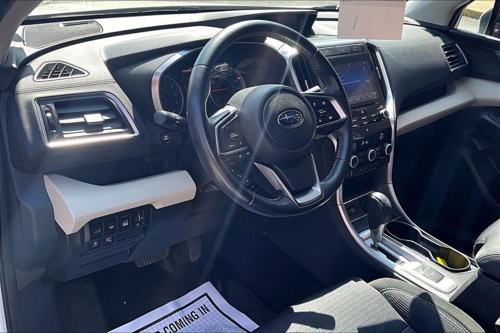 Certified 2021 Subaru Ascent Premium w/ Convenience Package image 10