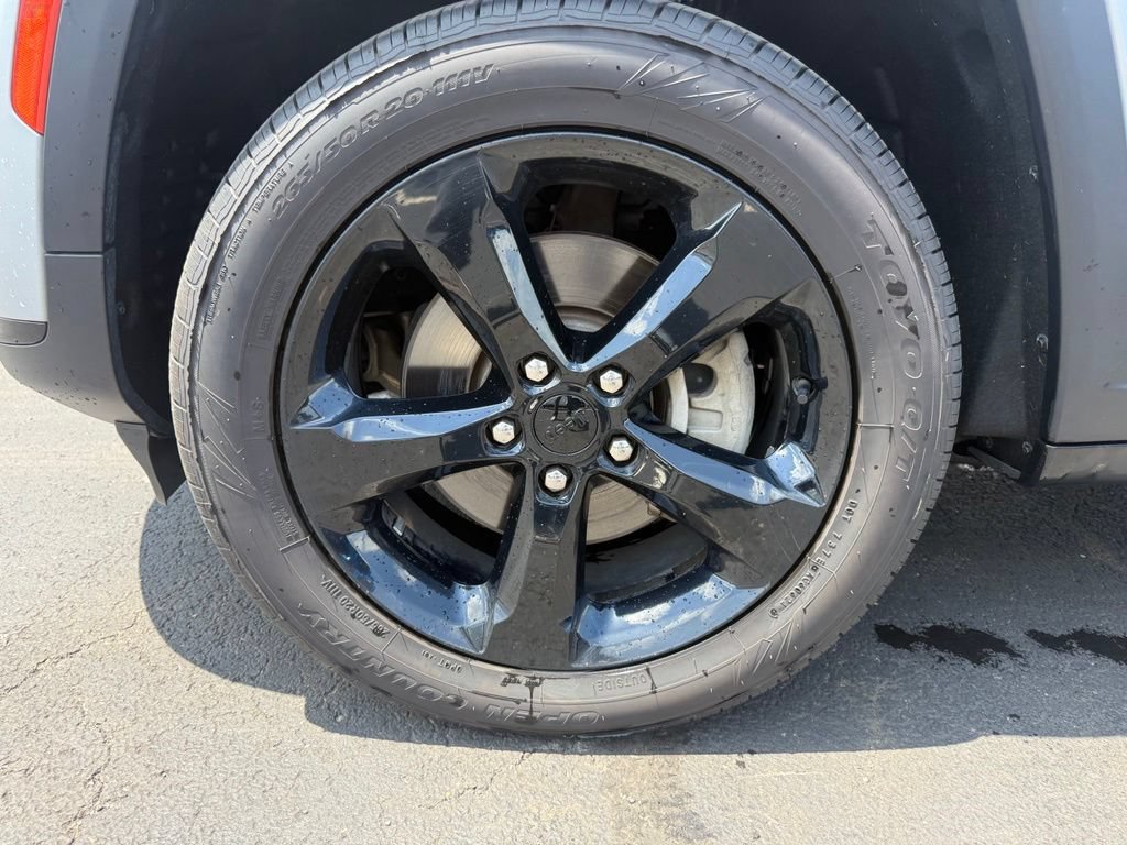 Certified 2024 Jeep Grand Cherokee L Altitude AWD/4WD image 11