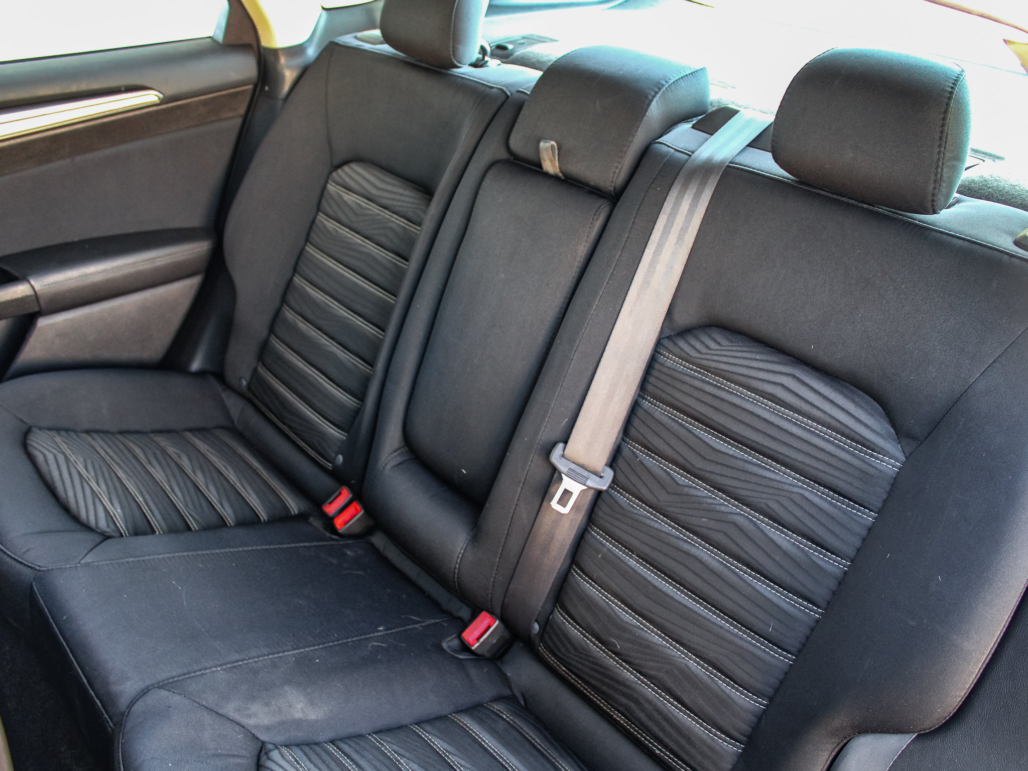 Used 2016 Ford Fusion SE FWD image 20