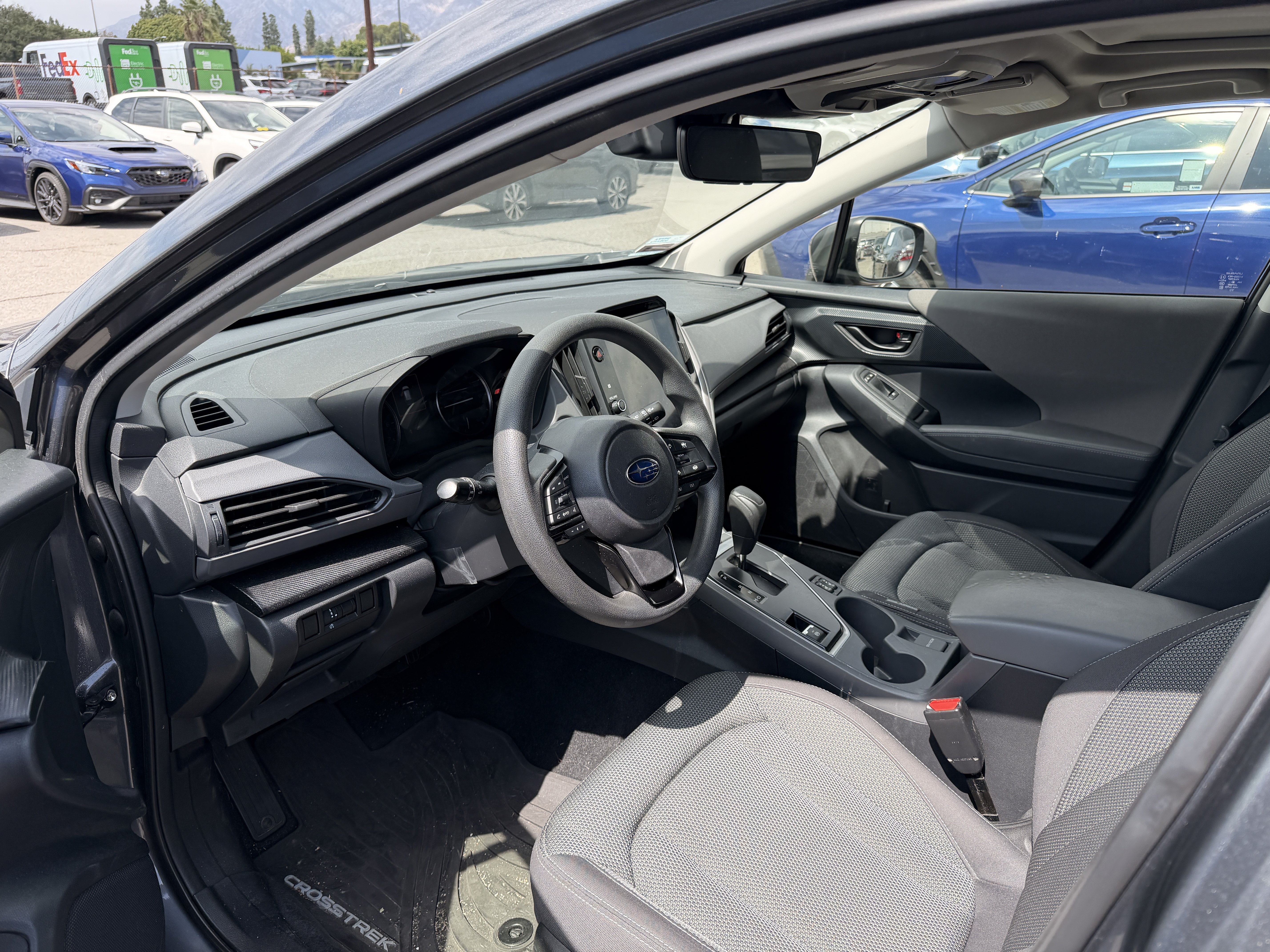 Used 2024 Subaru Crosstrek 2.0i Premium AWD/4WD image 2