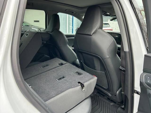 Used 2025 Audi Q6 e-tron Premium Plus w/ Premium Plus image 23