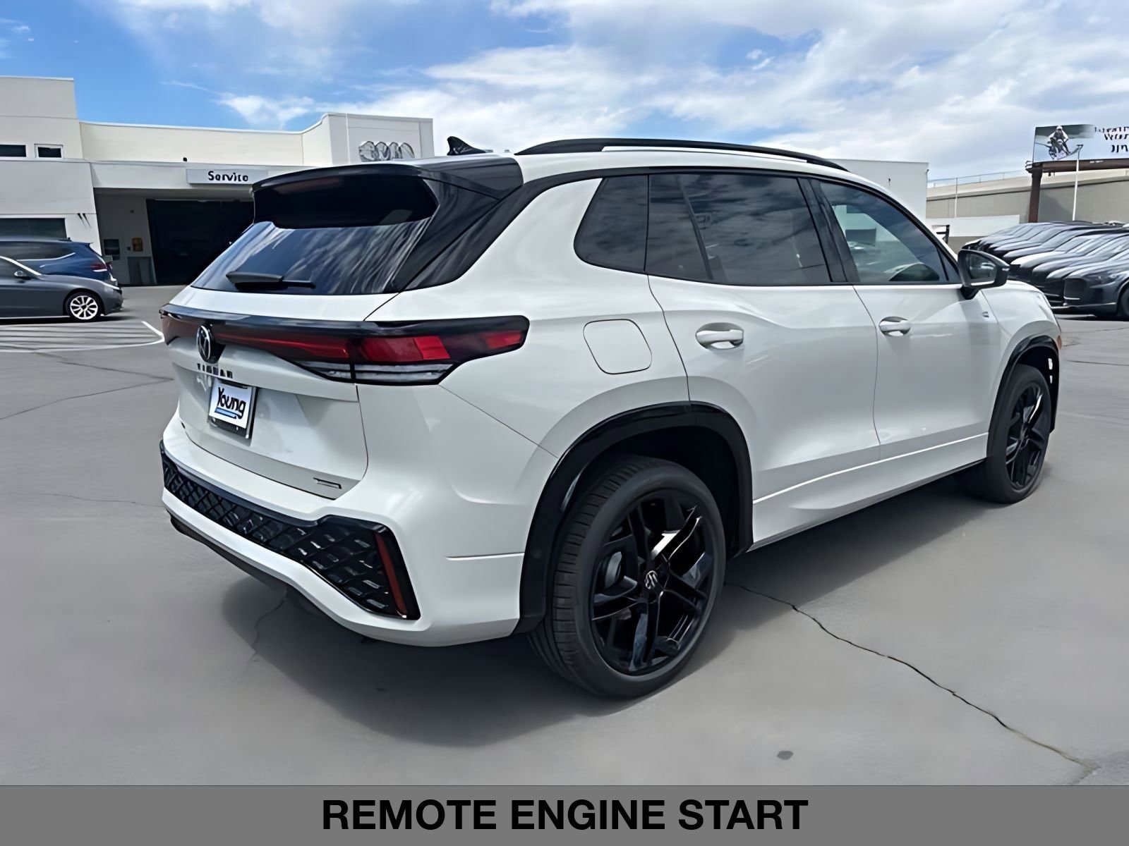 New 2026 Volkswagen Tiguan SE R-Line AWD/4WD image 3