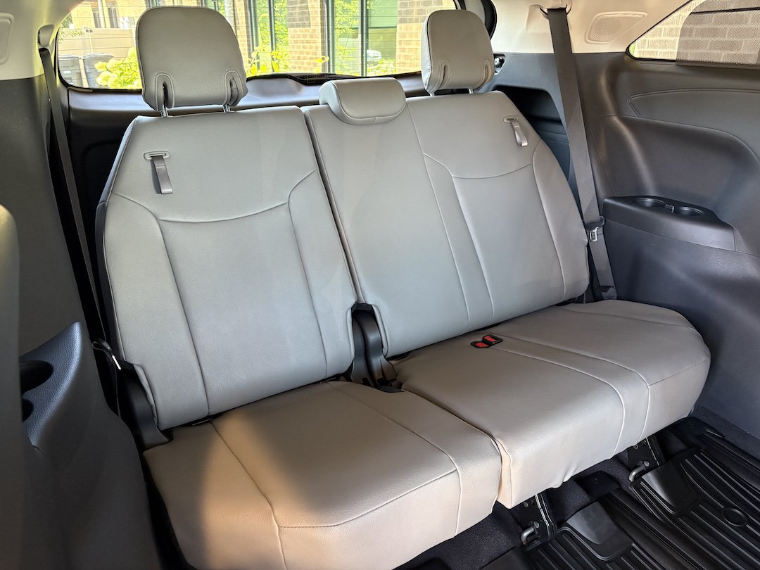 Used 2026 Toyota Sienna XLE AWD/4WD image 33