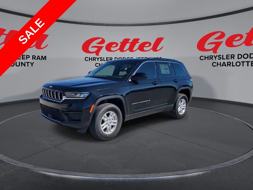 New 2025 Jeep Grand Cherokee Laredo w/ Luxury Tech Group I image 4