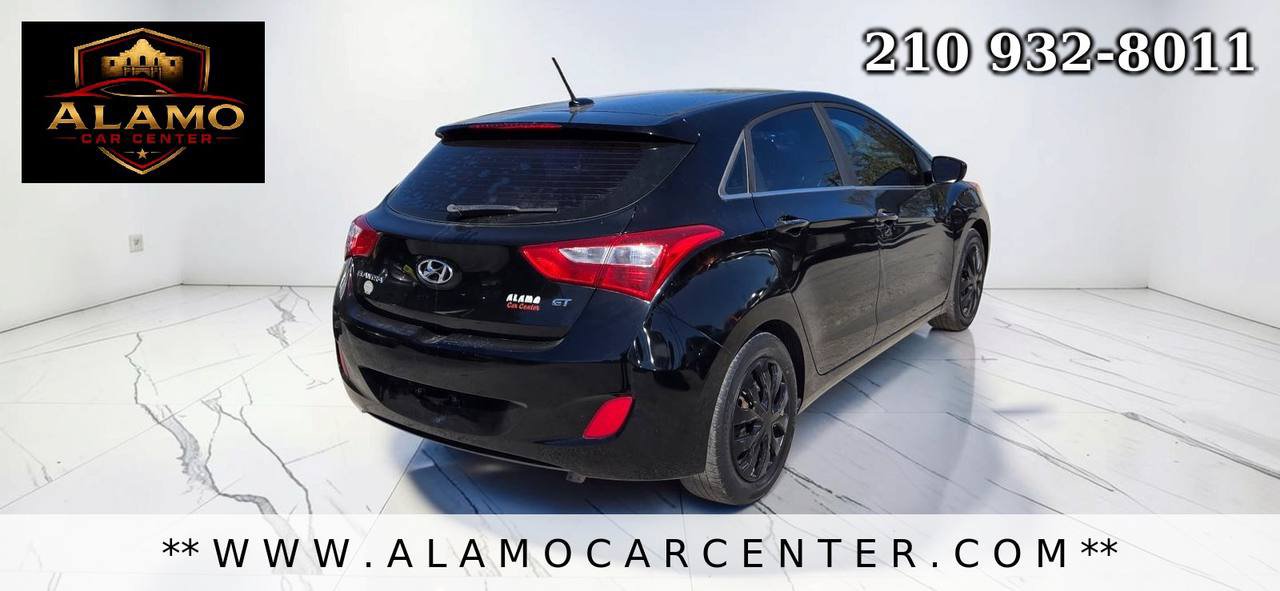 Used 2017 Hyundai Elantra GT FWD image 5