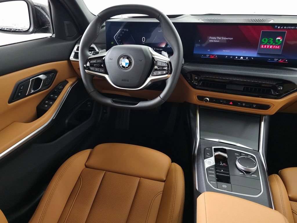 Used 2026 BMW 330i xDrive Sedan w/ Premium Package AWD/4WD image 13