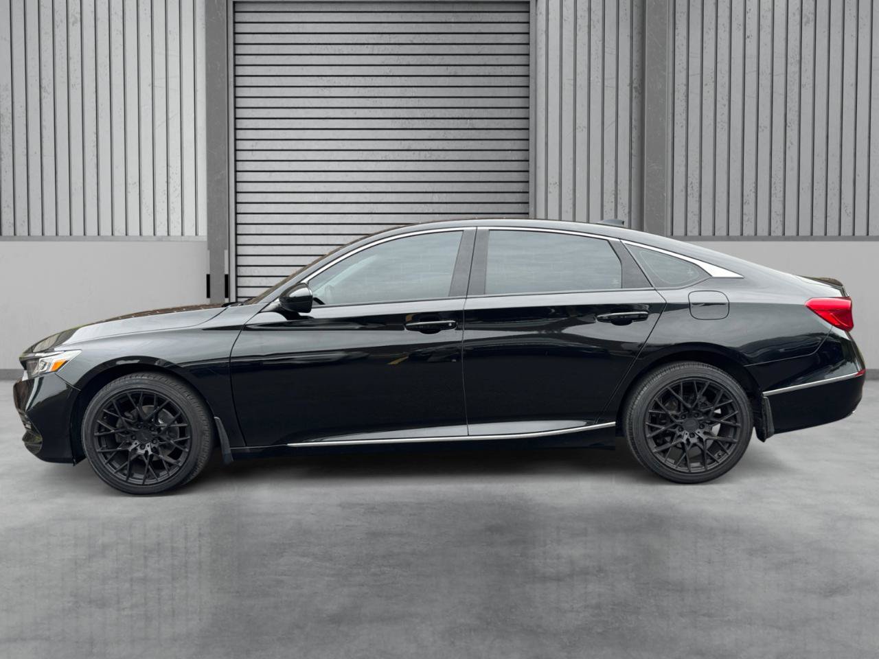 Used 2018 Honda Accord EX image 2