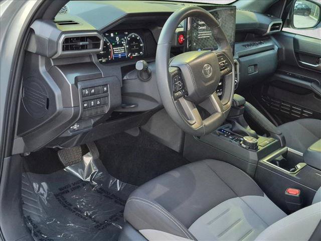 Certified 2025 Toyota Tacoma TRD Off-Road AWD/4WD image 9