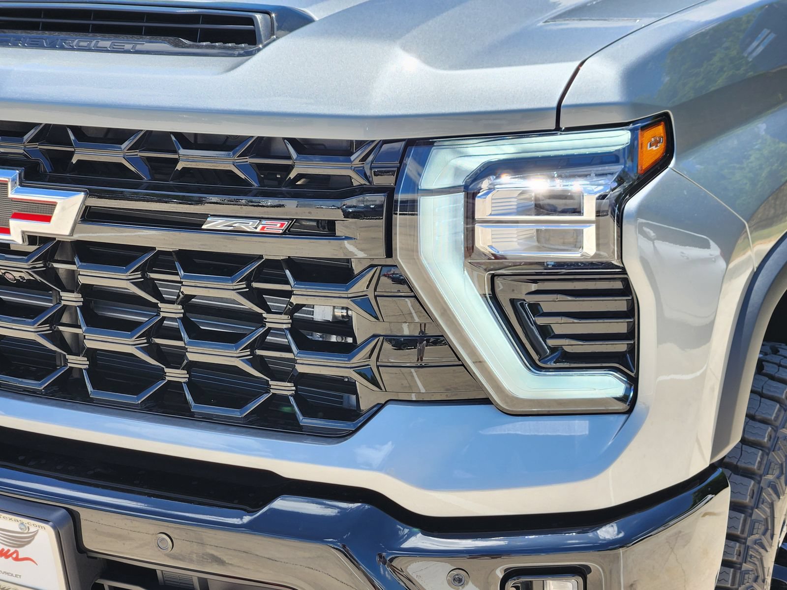 New 2026 Chevrolet Silverado 2500 ZR2 AWD/4WD image 9