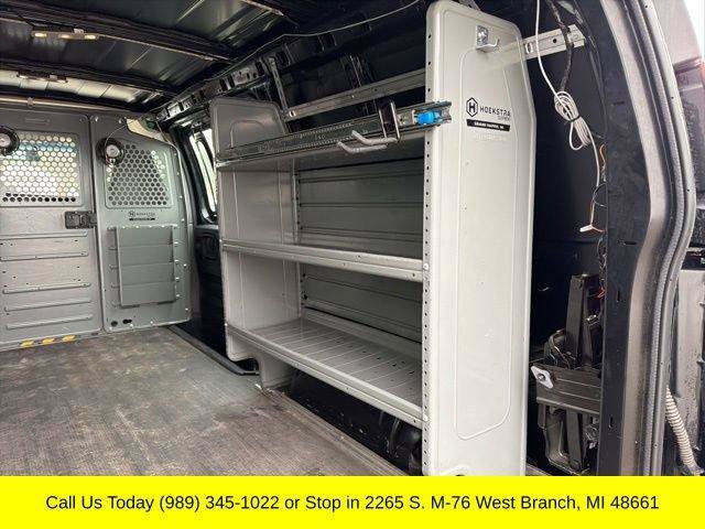 Used 2022 GMC Savana 2500 w/ Communications Package RWD image 31