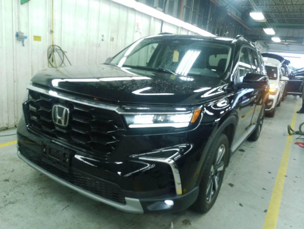 Used 2023 Honda Pilot Elite image 1