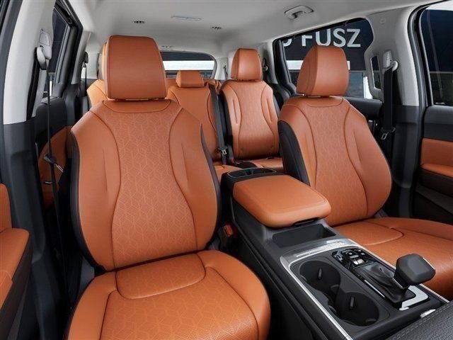 New 2026 Kia Carnival EX FWD image 15